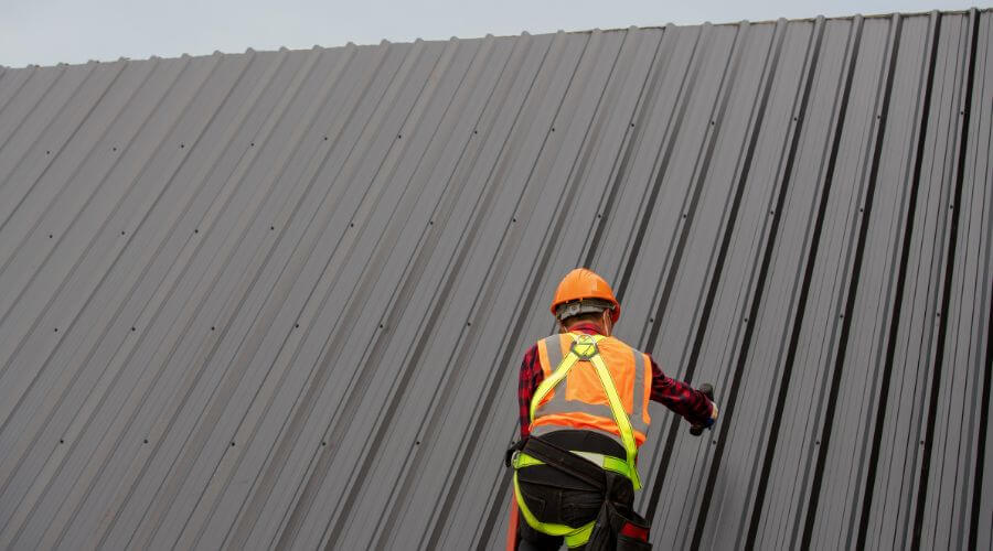 Professional metal roof installation services in Skidmore, TX